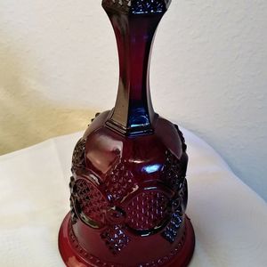 AVON 1876 CAPE COD RUBY RED DINNER BELL VINTAGE 1979